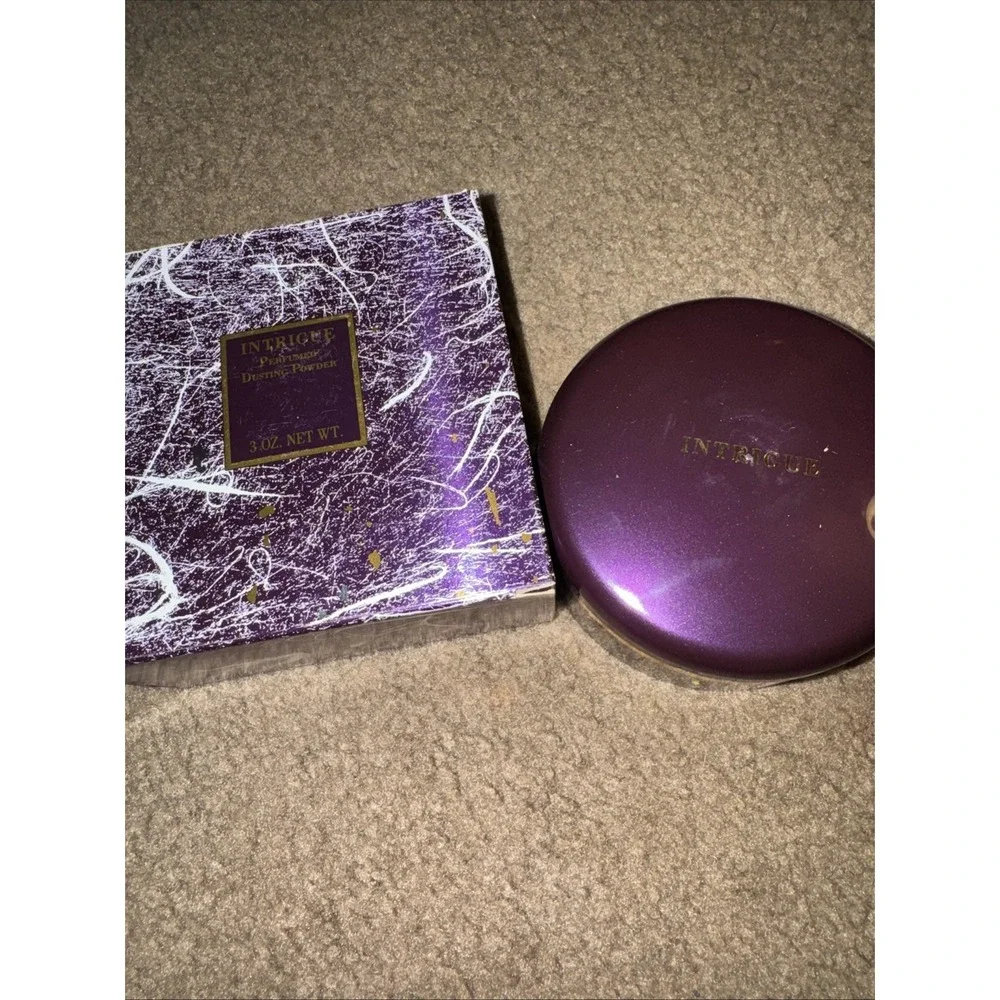 Mary Kay Intrigue Perfumed Dusting Powder 3 oz New Sealed